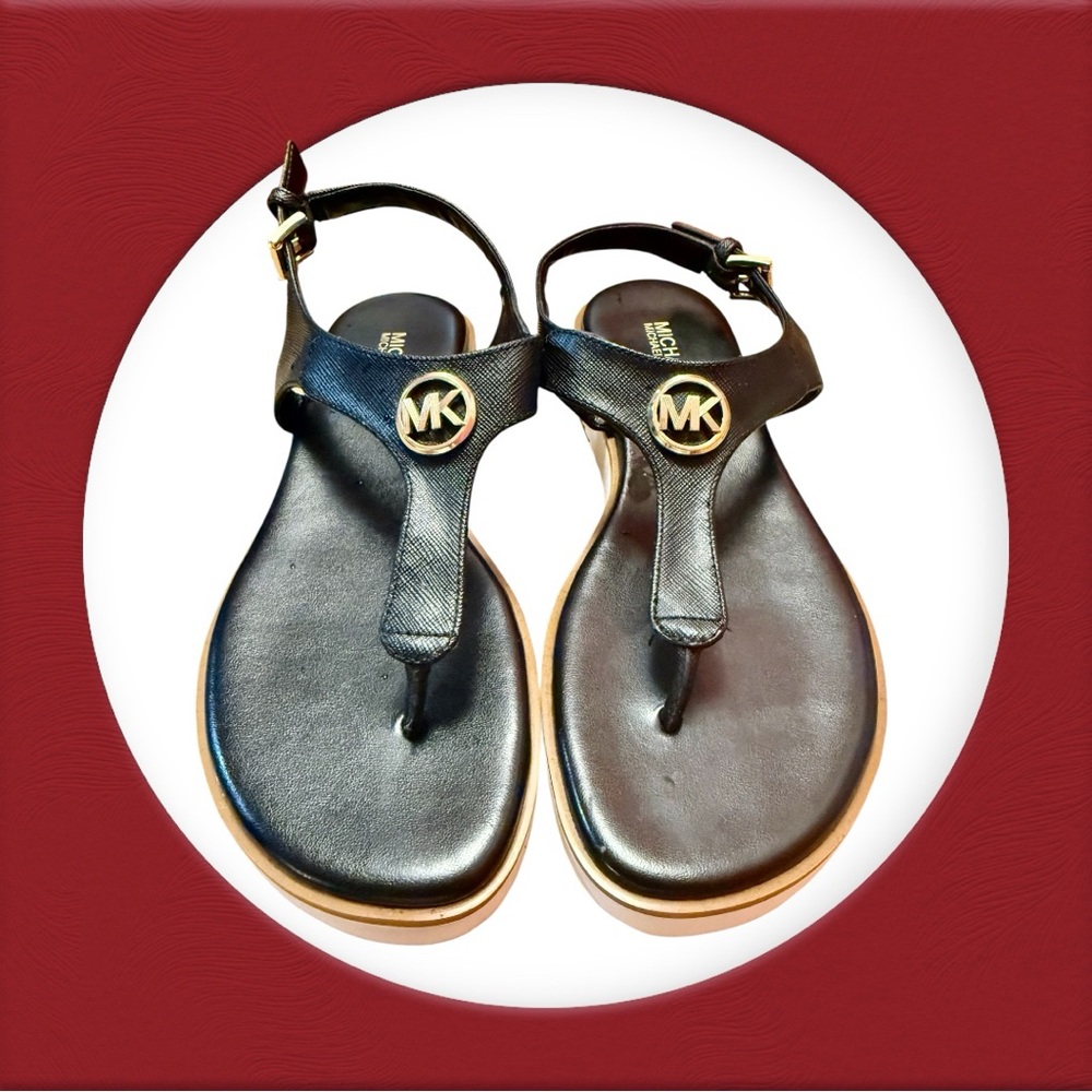 Michael Kors Thong Black/White Sandals with Gold Logo